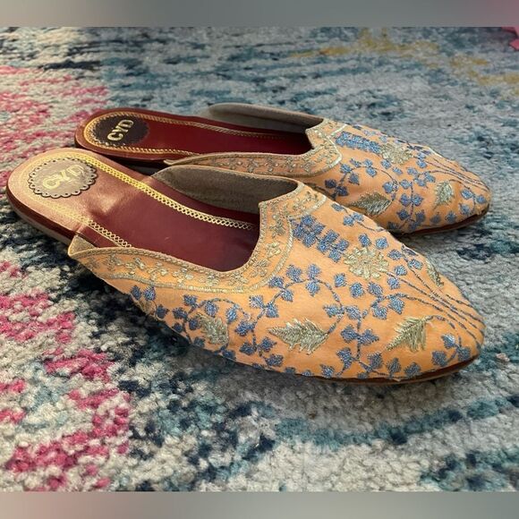 Anthropologie Cydney Mandel Peach Embroidered Mules Slides 8 - Picture 1 of 4